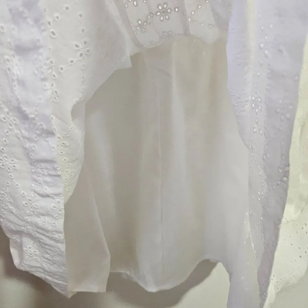 EUC LIKE NEW BAR III WHITE ANGLAISE FABRIC BOW TIE FRONT WHITE DRESS SIZE 10 / M